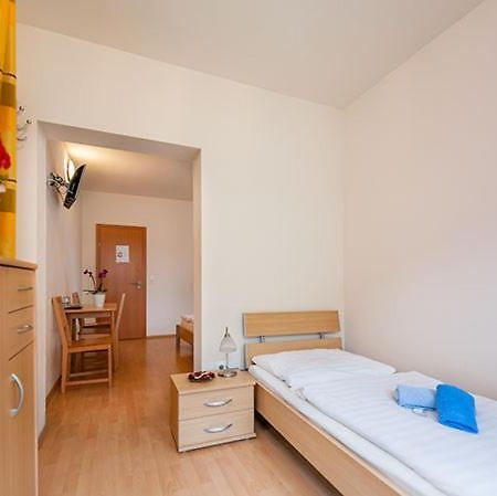 Hotel Waitz -Self Check In Unterwaltersdorf Екстер'єр фото
