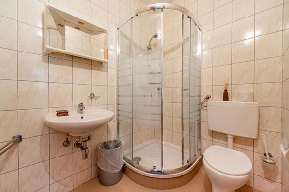 Hotel Waitz -Self Check In Unterwaltersdorf Екстер'єр фото